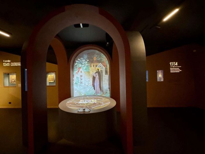 Выставка &laquo;Любовью и единением спасёмся&raquo; в Сергиевом Посаде откроется вновь после обновления