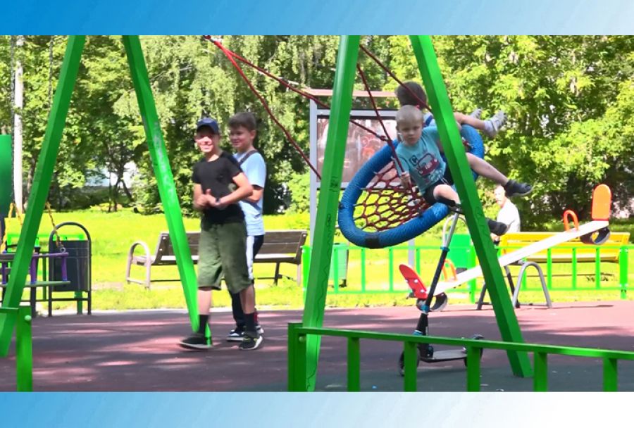 В Сергиевом Посаде устанавливают новые детские площадки