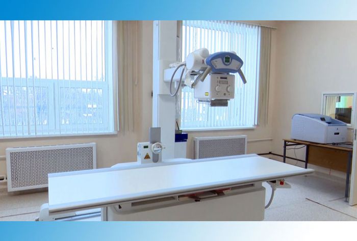 Михаил Токарев осмотрел новое оборудование в поликлинике №3