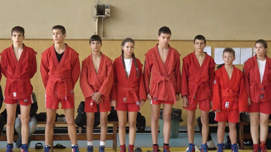 Юные самбисты со всей России приняли участие в турнире &laquo;Золотая осень&raquo;