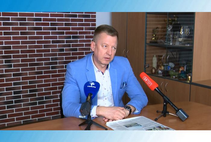 Брифинг с Олегом Дмитриевым