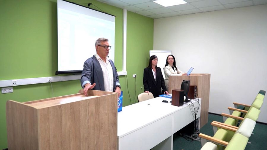 &laquo;Специальный репортаж&raquo;. Отчёты депутатов об исполнении наказов избирателей