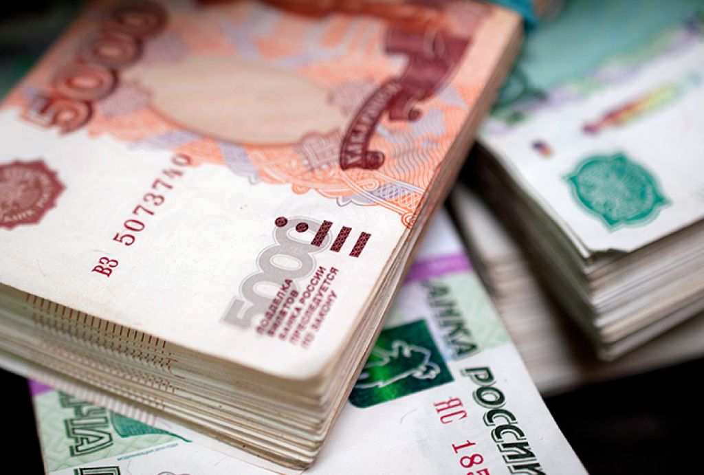 Минимальный размер зарплаты вырос до 15 тысяч рублей