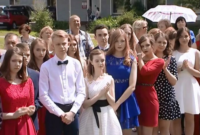 Лучших выпускников школ чествовали на бульваре Кузнецова
