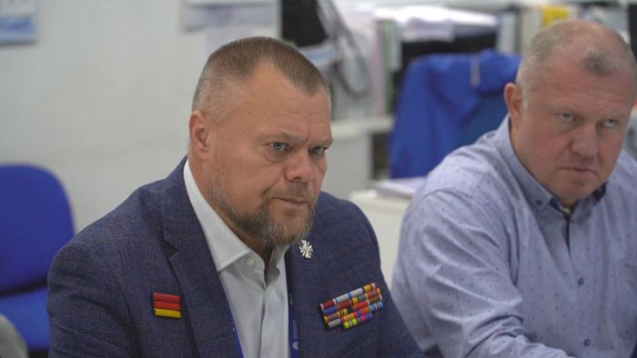 На заседании местного отделения партии «Единая Россия» обсуждали меры поддержки участников СВО