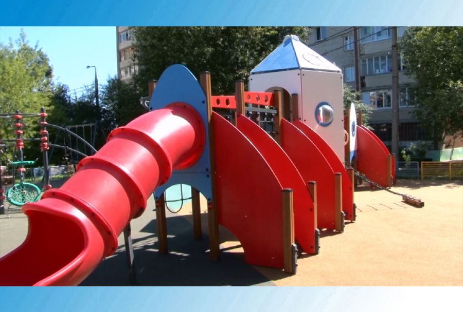 Жители Скобянки довольны новой детской площадкой