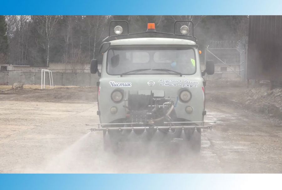 Дезинфекция на территории базы ОМОН