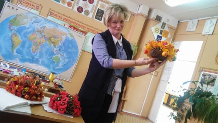 Оксана Кручина - учитель Воздвиженской школы - лидер использования современных технологий обучения