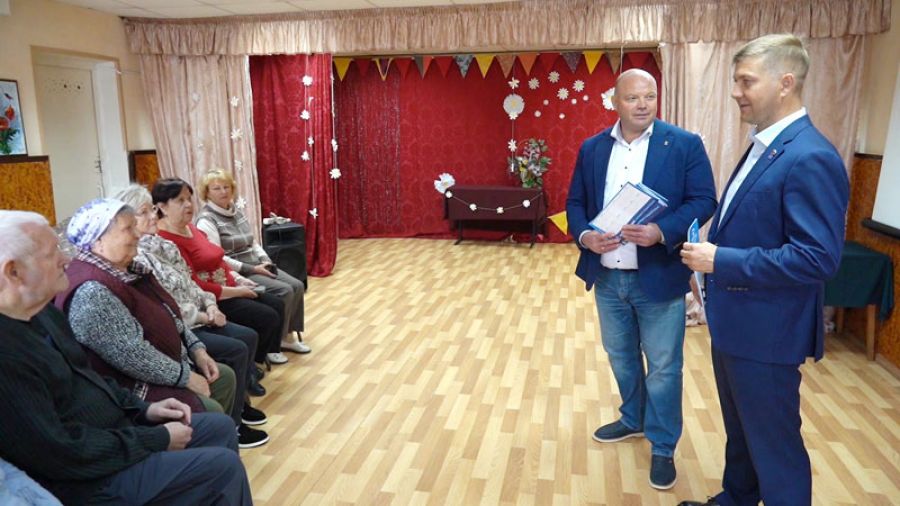 Очередной отчёт о результатах депутатской деятельности состоялся в ДК &laquo;Юность&raquo;