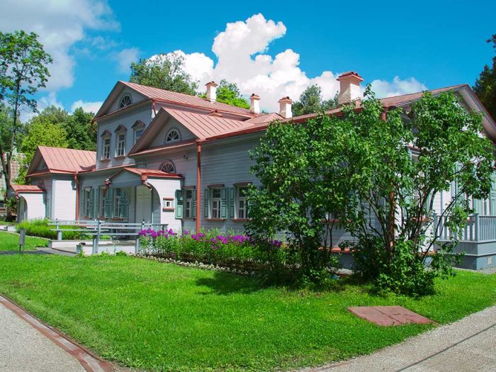 Проверка подтвердила качество пешеходной тропы до музея