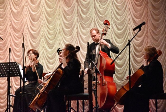 Музыканты из Италии выступили в составе Сергиево-Посадского оркестра на концерте в МДА