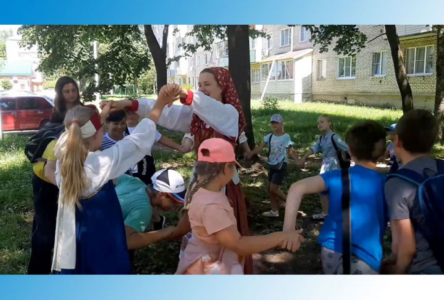 День семьи, любви и верности отметили в Хотьковском центре &quot;Аленький цветочек&quot;