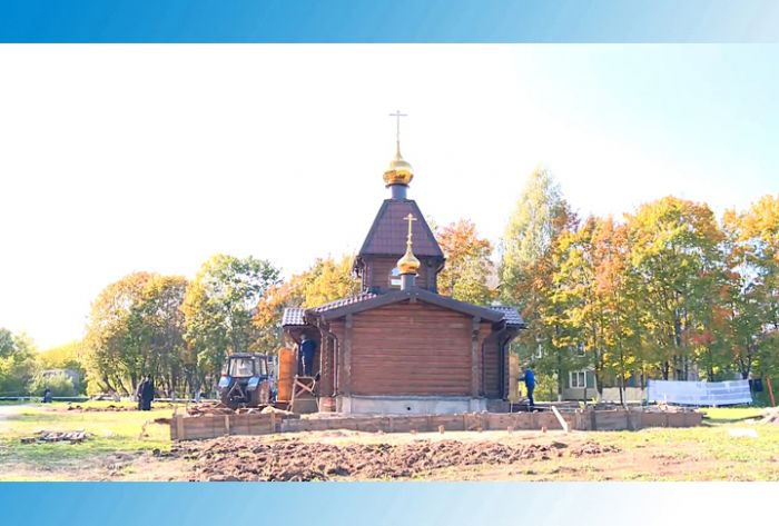 В Березняках появился деревянный храм