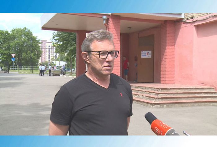 Константин Негурица проверил избирательный участок в школе №21
