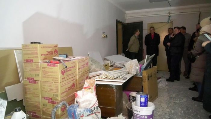 Депутаты осмотрели амбулаторию на Ферме