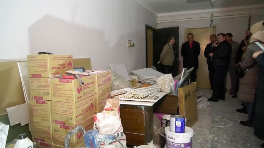 Депутаты осмотрели амбулаторию на Ферме