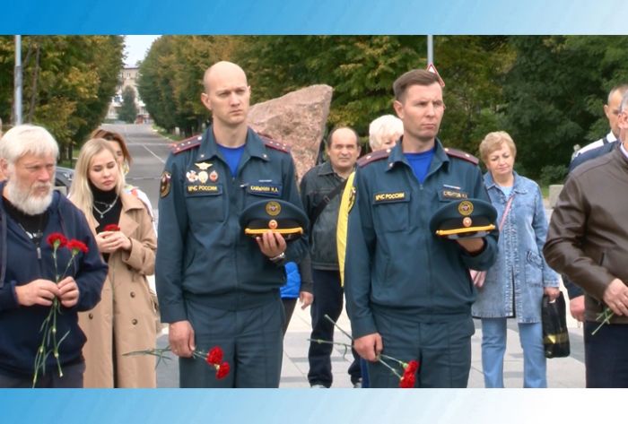 У памятника Пересвету в годовщину Куликовской битвы