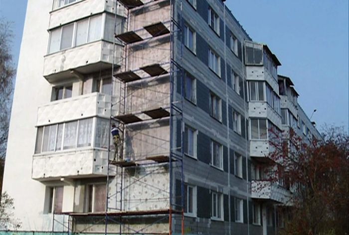 Капитальный ремонт дома №75 в Глинково завершат в ноябре