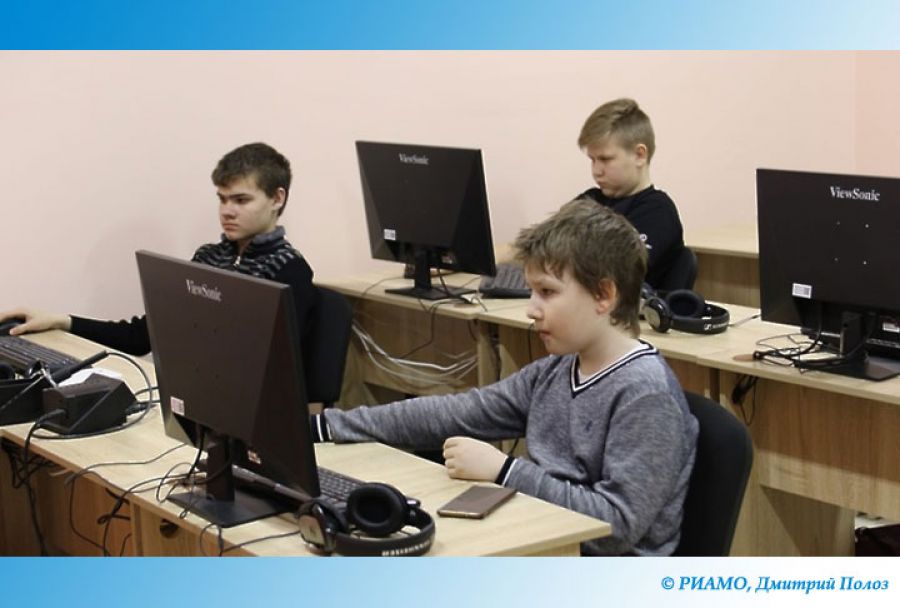 Все школы России обеспечат скоростным интернетом до конца года