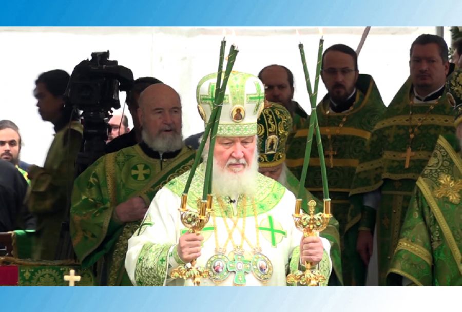 Патриарх отслужил праздничную литургию в день 600-летия обретения мощей преподобного Сергия
