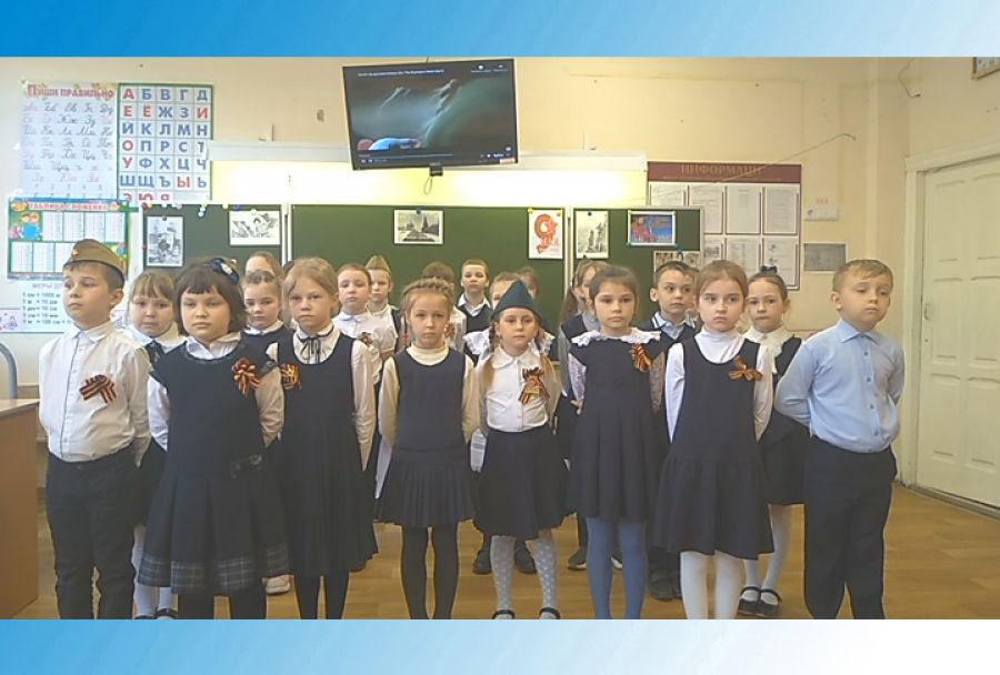 Фестиваль военной песни в средней школе №11. 1 «А» класс