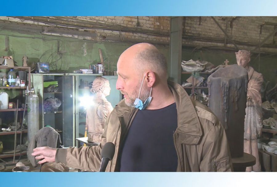 В мастерской Сергея Серёжина