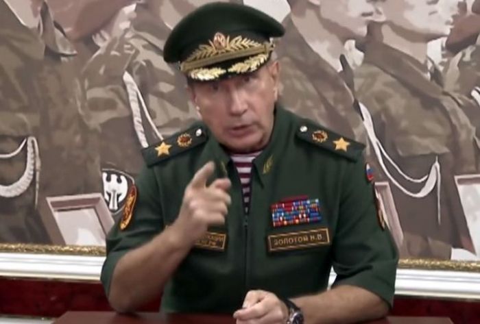 Глава Росгвардии пообещал сделать из Навального &laquo;отбивную&raquo;