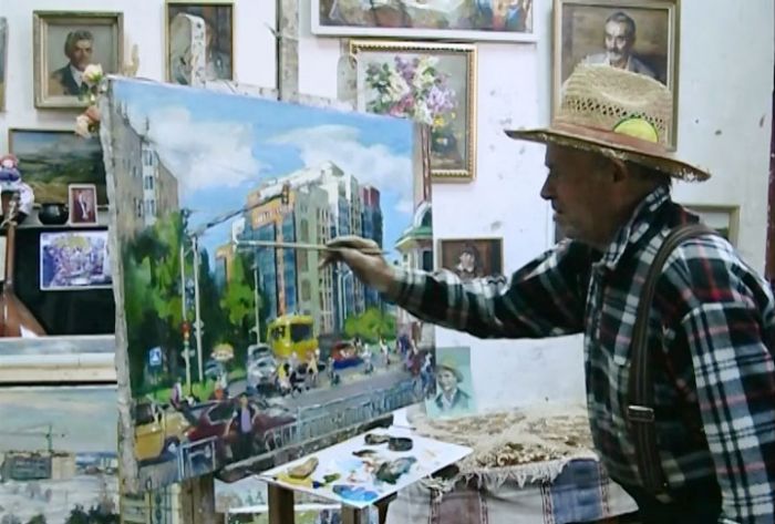 В мастерской Леонида Петровича Дёмина