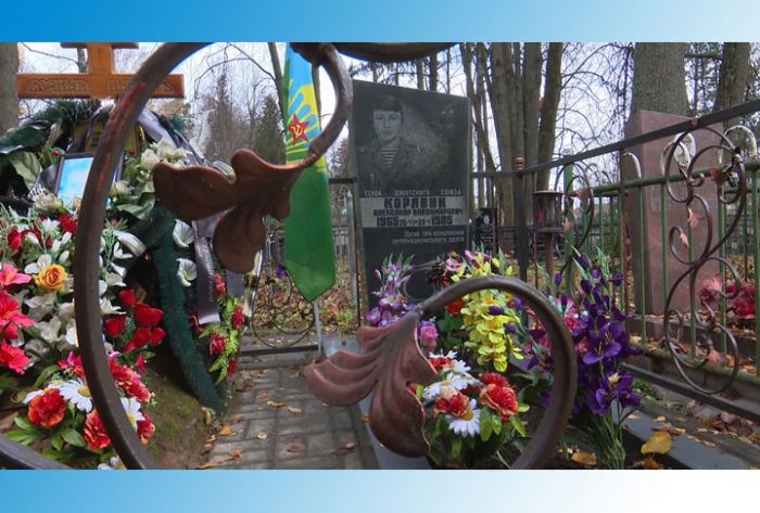 С памятника Александра Корявина исчезла звезда