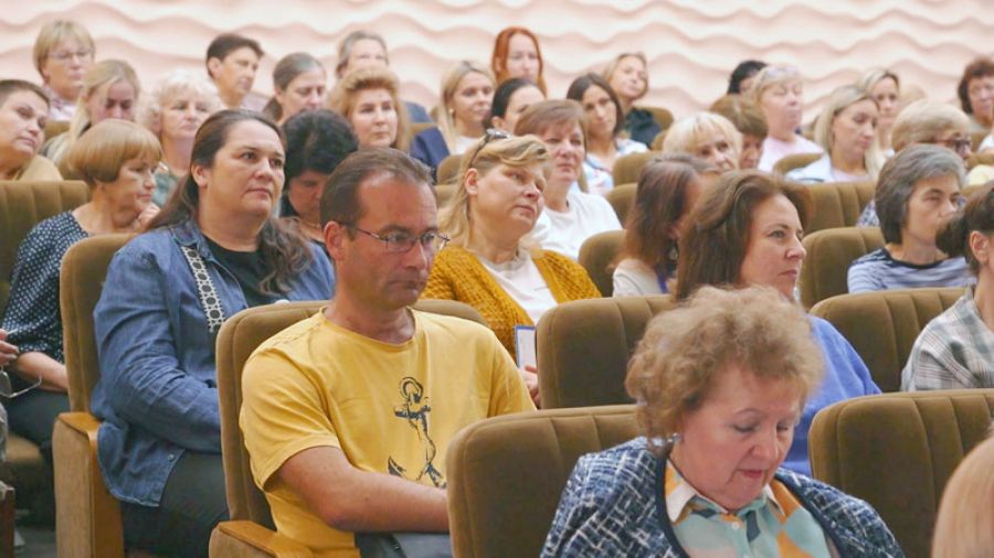 Очередной отчёт депутатов о проделанной работе