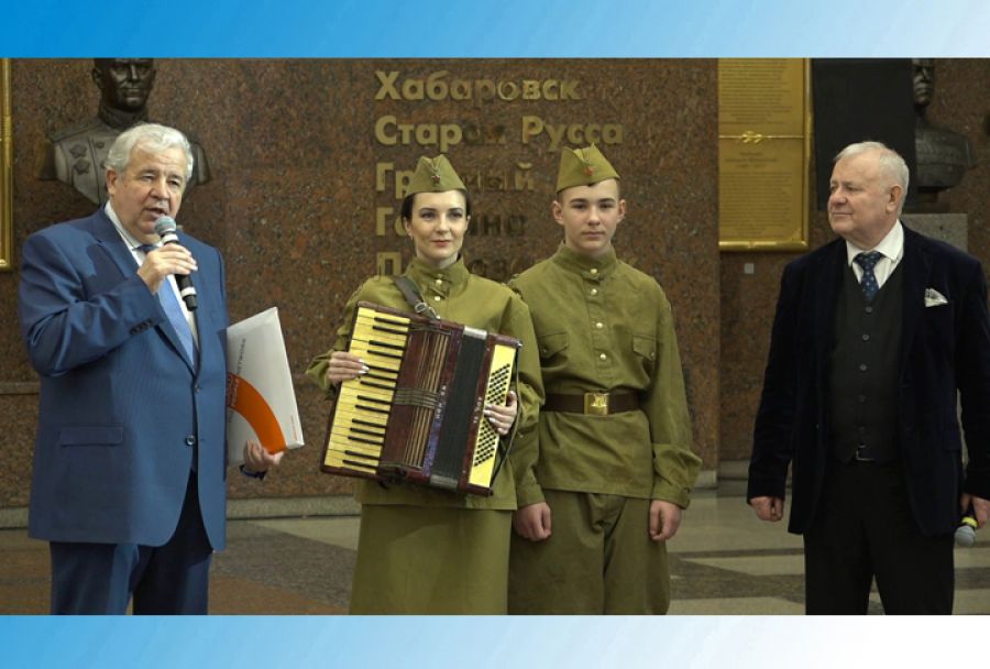 Владимир Михайлов передал в дар Музею Победы семейную реликвию