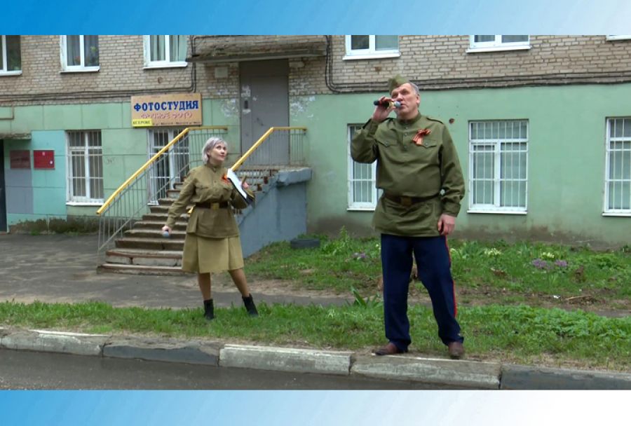 Участников войны поздравили агитбригады