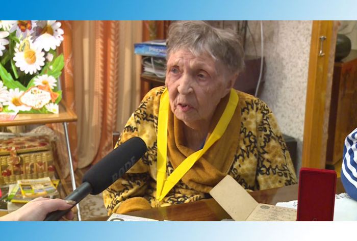 В свои 95 лет Капитолина Павловна Шибаева помнит всю азбуку Морзе