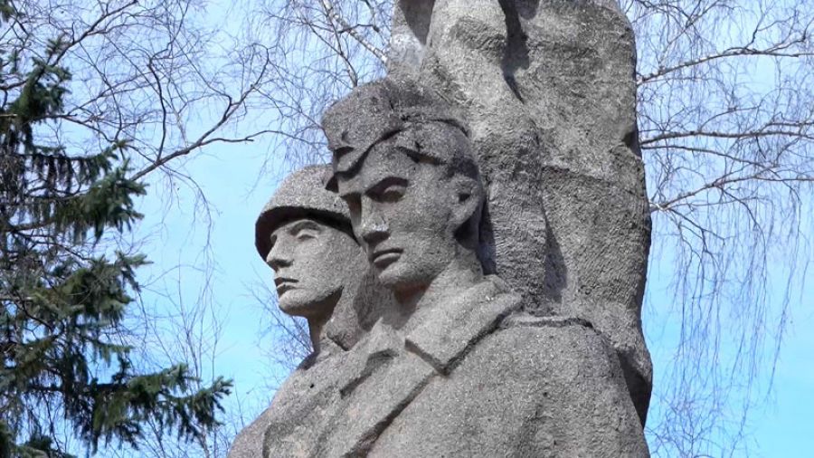 &laquo;Специальный репортаж&raquo;. Мемориалы округа готовят к 9 Мая