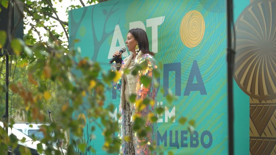 &laquo;Арбузник&raquo; в Абрамцево собрал любителей искусства