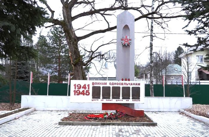 С состоянием памятников в Семхозе и Птицеграде ознакомилась инспекционная комиссия