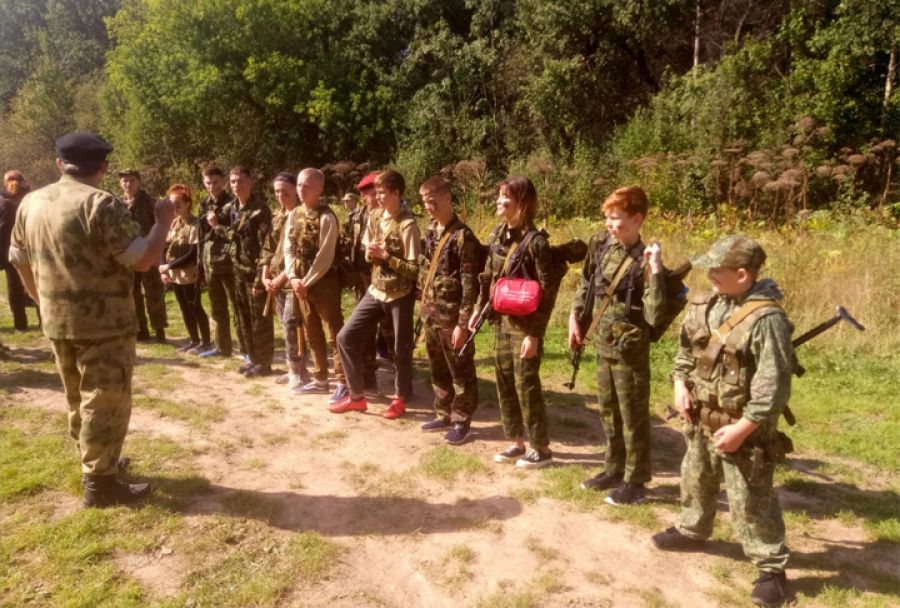 Команда 18 школы заняла первое место на областных военно-спортивных состязаниях