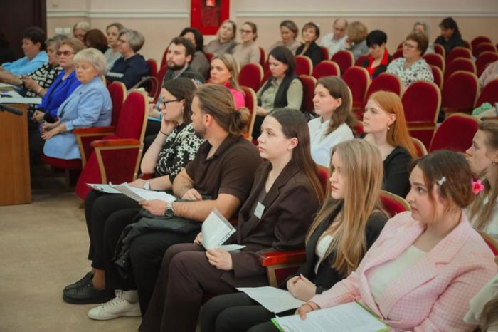 16 молодых учителей из Сергиево-Посадского округа приняли участие в муниципальном этапе конкурса «Педагогический дебют»