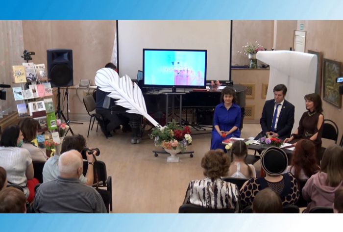 &laquo;Весна идёт по городу&raquo; - творческий вечер Любови Лукашиной