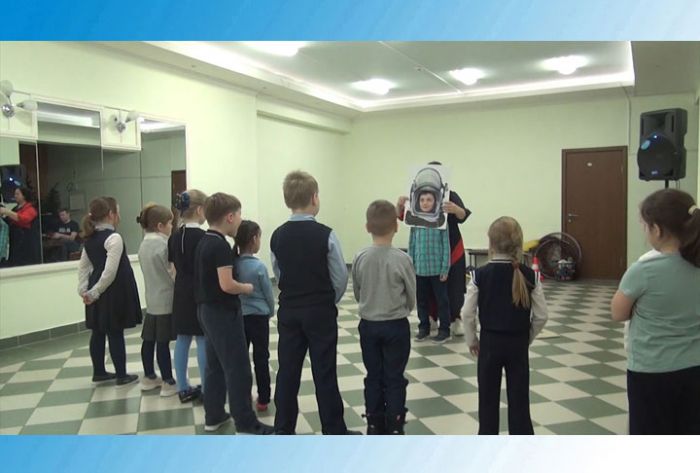 Учись у героев Отчизну беречь!