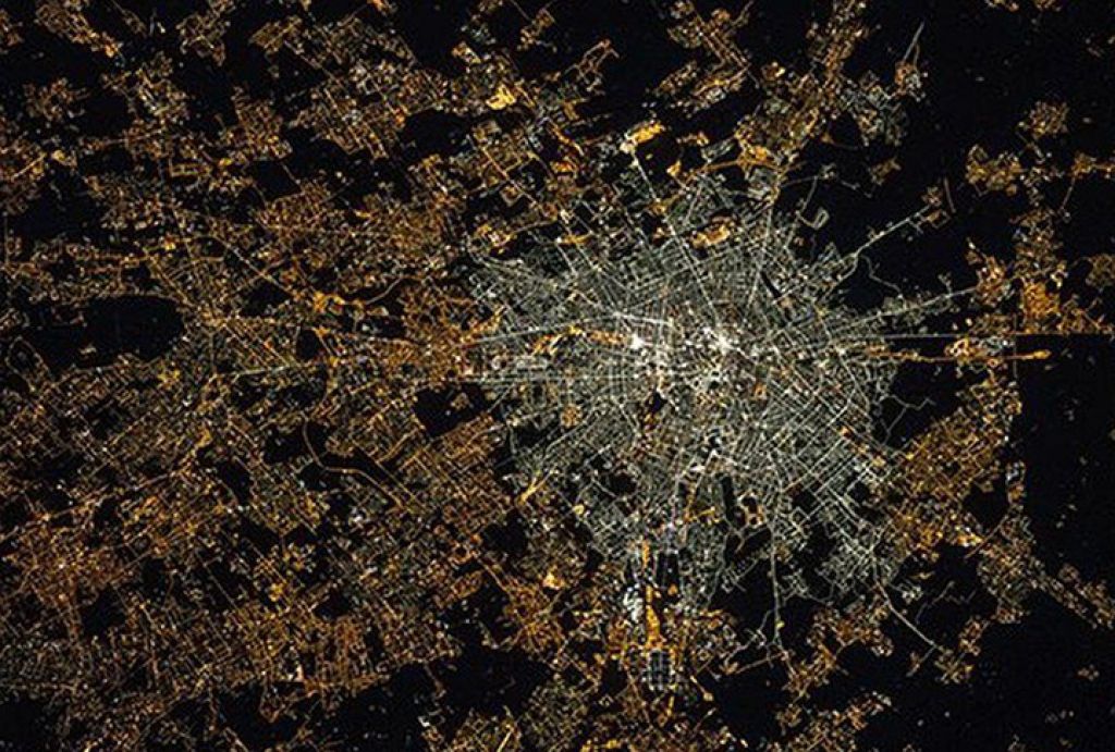 Ночи в городах становятся все ярче, ученые и экологи обеспокоены