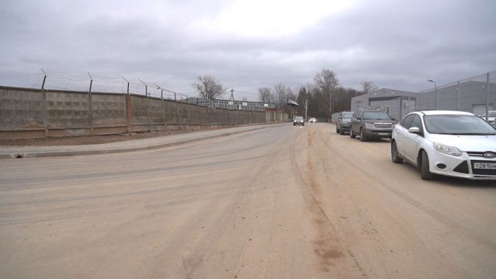 Подъездную дорогу к гаражно-строительному кооперативу «Химик» приведут в порядок