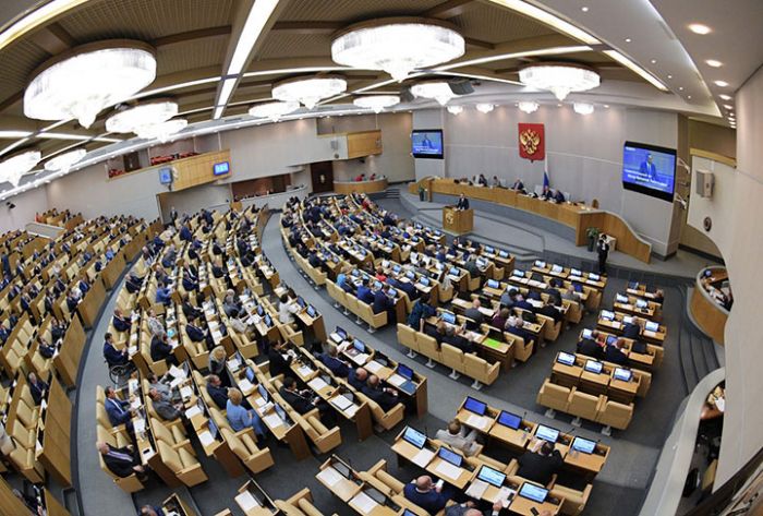 Госдума приняла закон о запрете продавать гаджеты без российского ПО