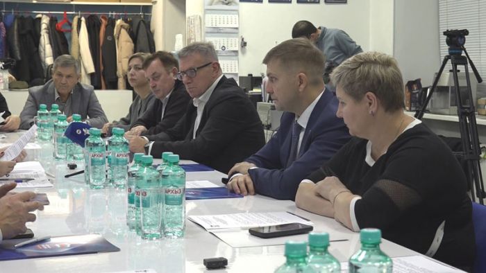 Социальные вопросы подняли на заседании политсовета