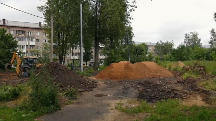 Рабочий посёлок благоустраивается
