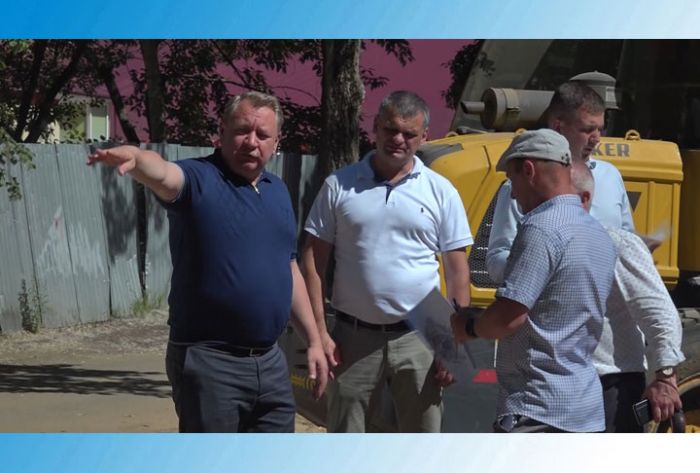 Сквер у теннисных кортов благоустроят до конца лета